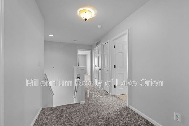 Building Photo - 420 James Cir