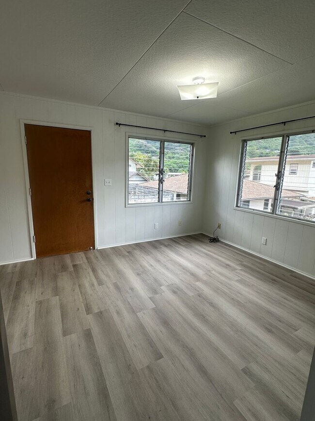 Building Photo - 3313 Manoa Rd