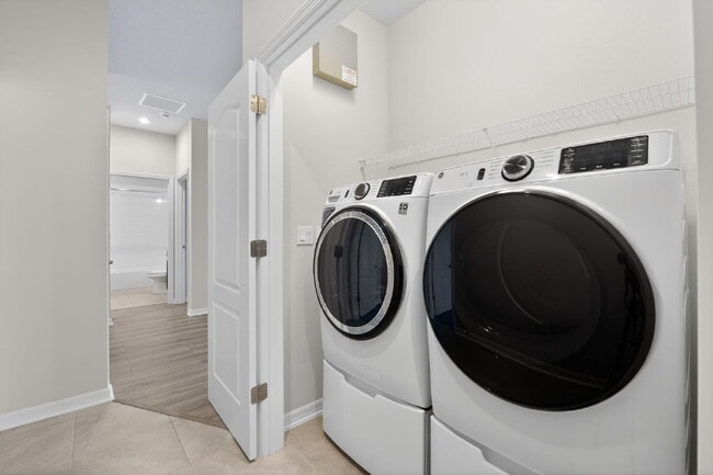 Building Photo - 17948 Passionflower Cir