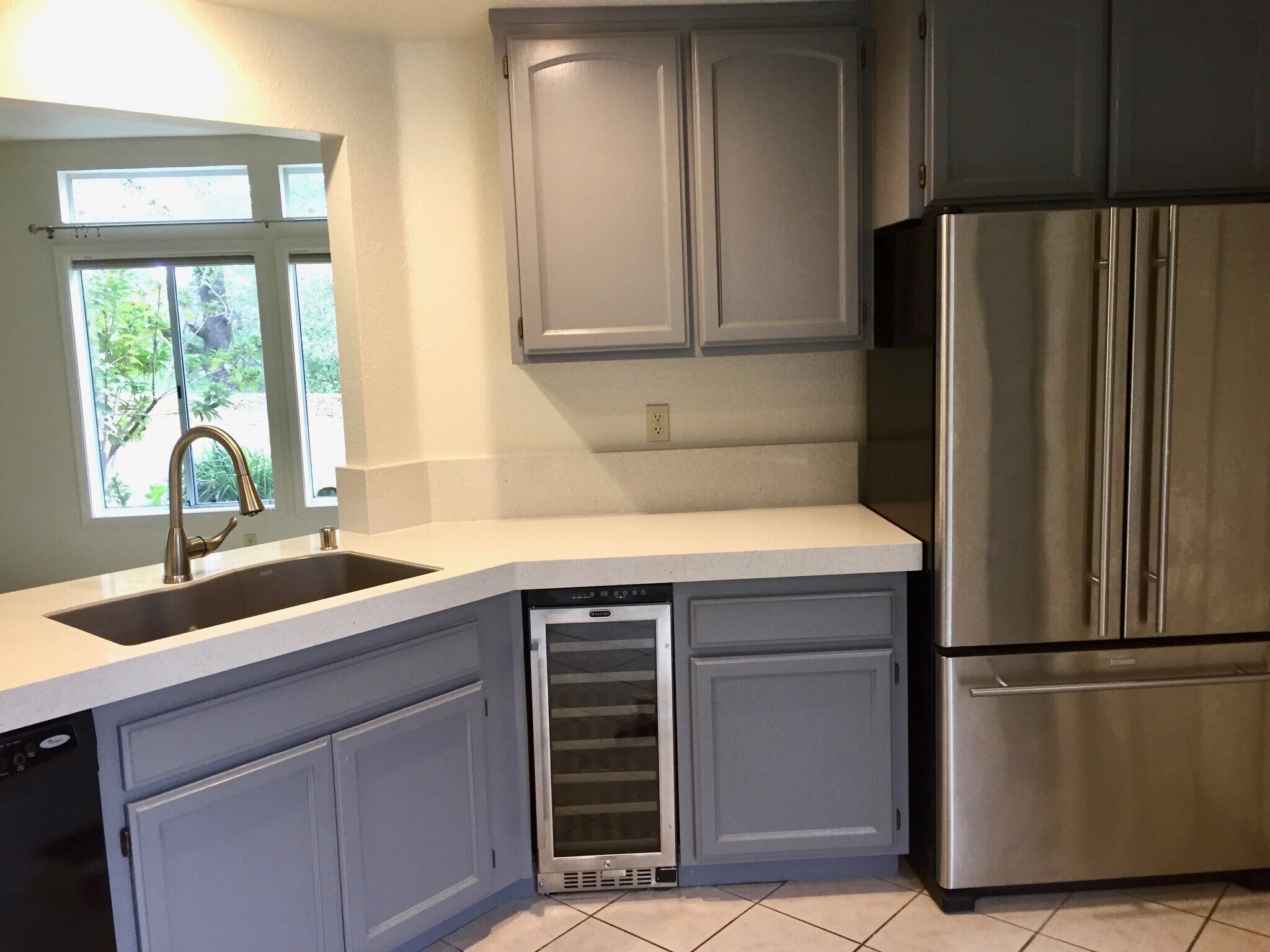 Kitchen w/ Wine Cooler - 2103 Stonefield Ln