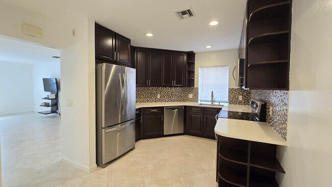 Building Photo - 5139 Floria Way