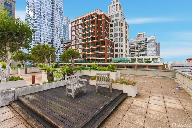 Building Photo - 75 Folsom St