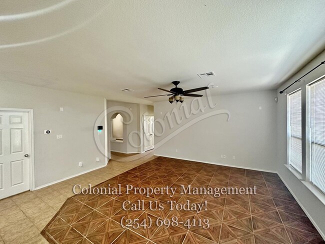 Building Photo - 4BD/3BA In Killeen TX