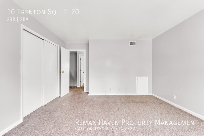 Building Photo - 10 Trenton Square