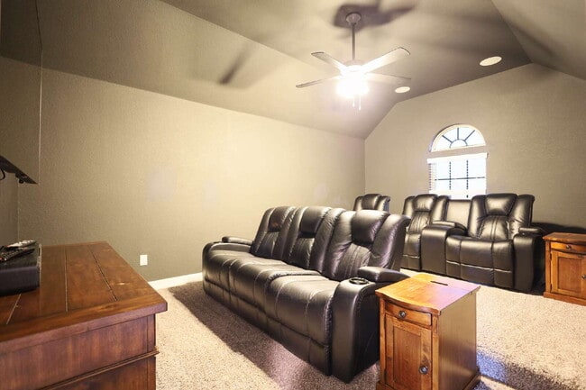 Building Photo - Beautiful 4-Bedroom Home in Stevens Ranch ...