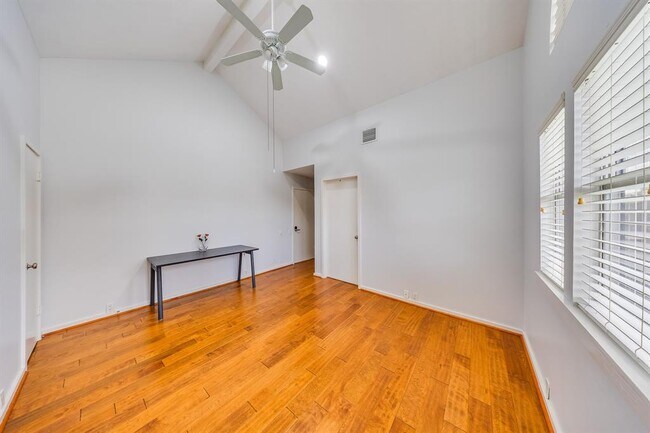Building Photo - 2819 Bering Dr