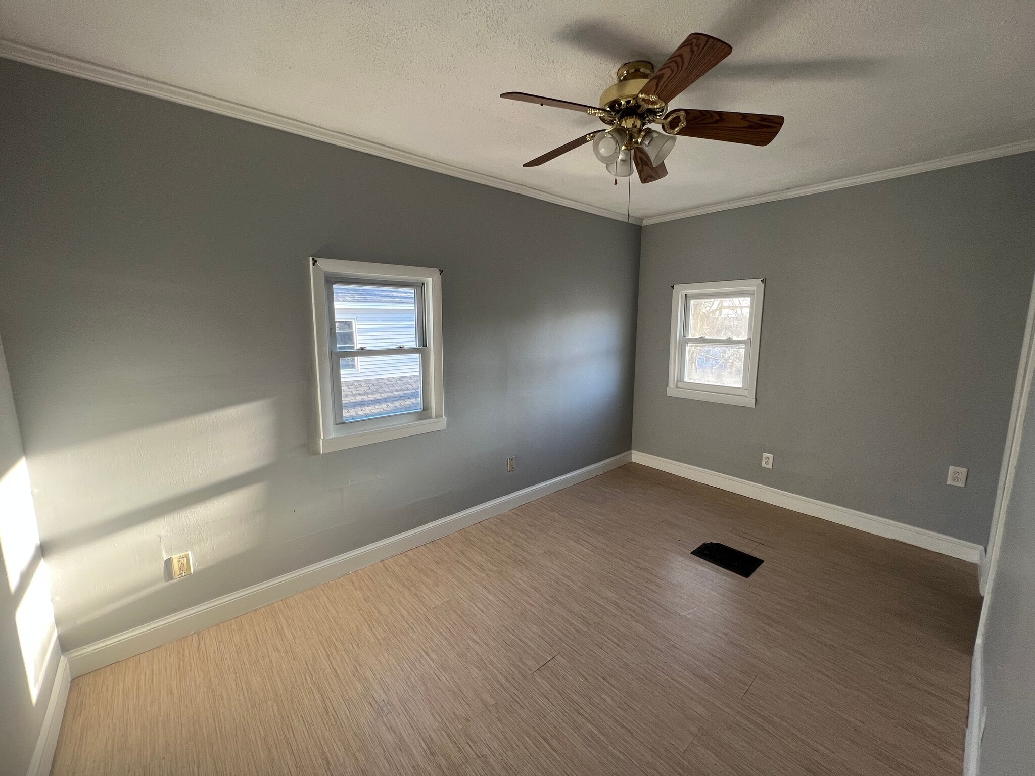 Building Photo - 26 Highland Ln