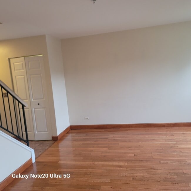 Building Photo - 1431 Orleans Dr