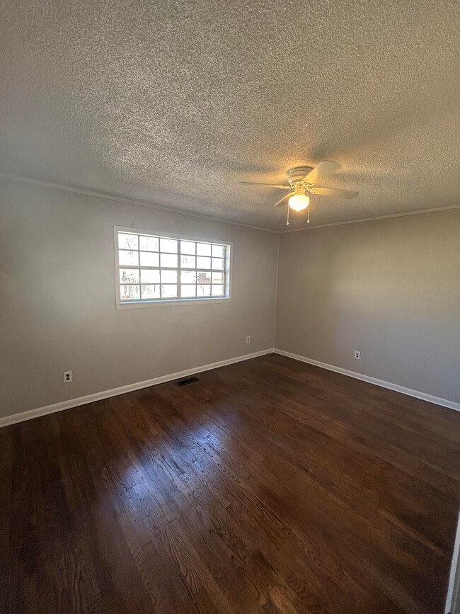 Building Photo - 501 Jerry Coleman St
