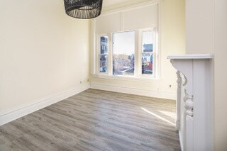 Building Photo - 614-626 W Lake St