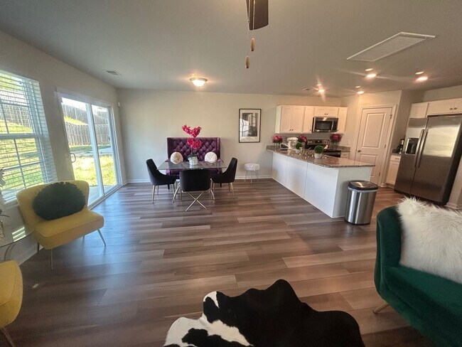 Building Photo - 2769 Prince Charles Ct