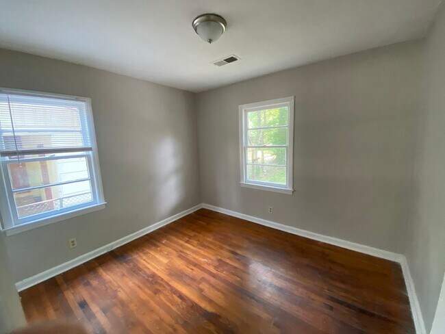 Building Photo - **AVAILABLE NOW**Total Electric - Near Ft. Benning/Columbus, GA 3 Bedroom / 1 Bathroom Home for R...