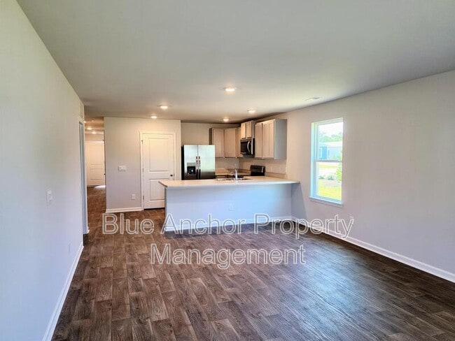 Building Photo - 1015 Course Ln