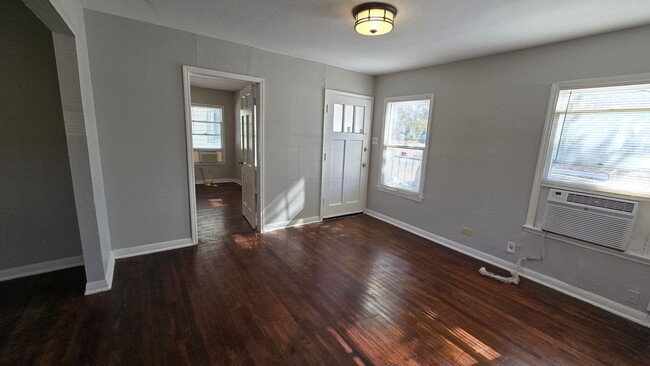 Building Photo - 323 Claremont Ave