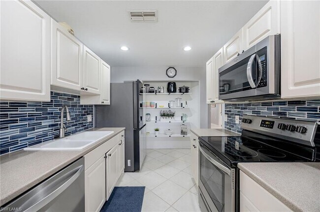 Building Photo - 7098 Pond Cypress Ct