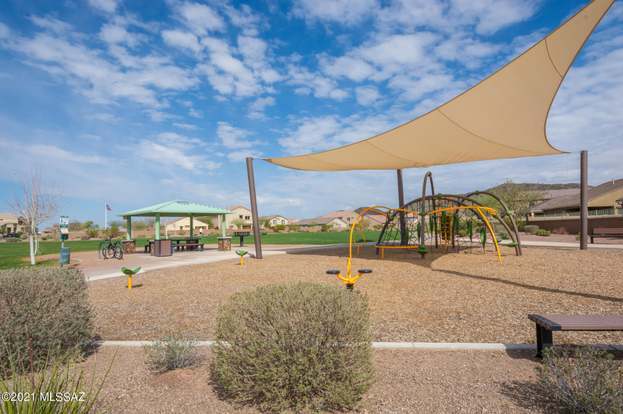 Building Photo - 9017 W Rolling Springs Dr