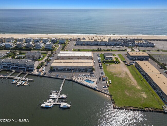 Building Photo - 1340 Ocean Ave