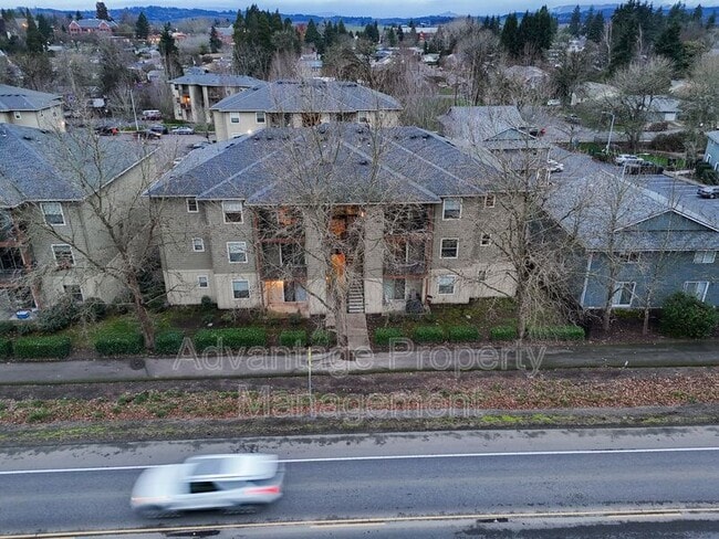 Building Photo - 523 Catron St N
