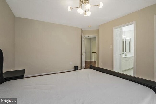 Building Photo - 2393 Watters Glen Ct
