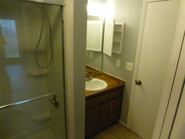 Building Photo - 1890 Wolford Rd