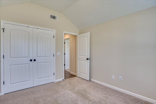 Building Photo - 5286 Copse Dr