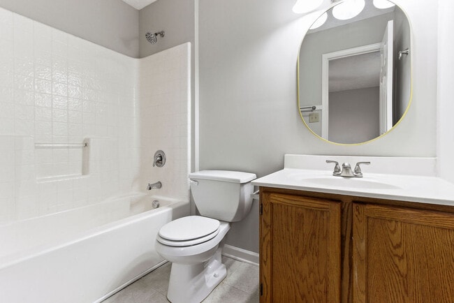 Building Photo - 122 Manor View Dr