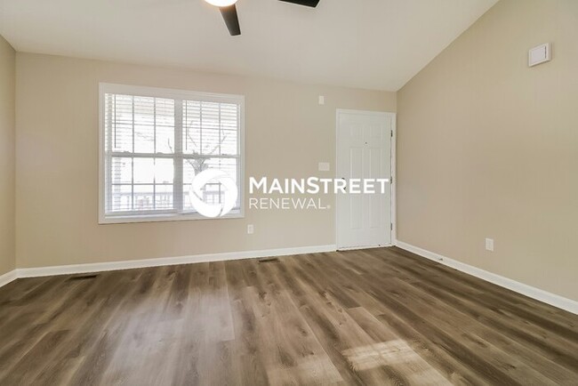Building Photo - 502 Sommerset Dr