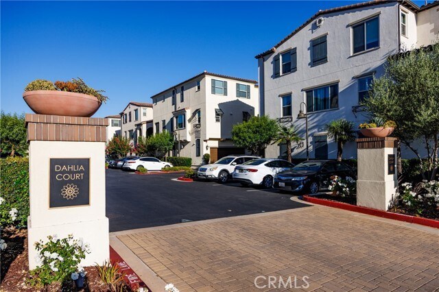 Building Photo - 21412 Dahlia Ct