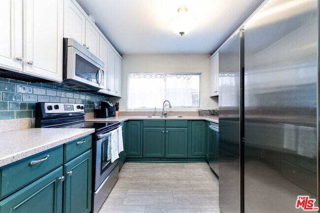 Building Photo - 5232 Corteen Pl