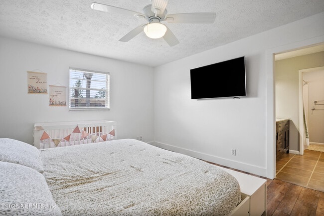 Building Photo - 6717 Lenczyk Dr