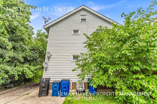 Building Photo - 3420 W 117th St