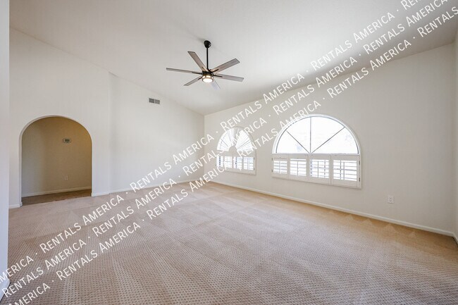 Building Photo - 4150 W Kent Dr