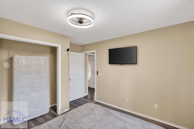 Building Photo - 31 Idus Ln