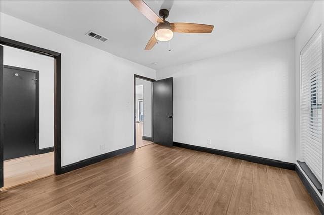 Building Photo - 11238 Webb Chapel Ct