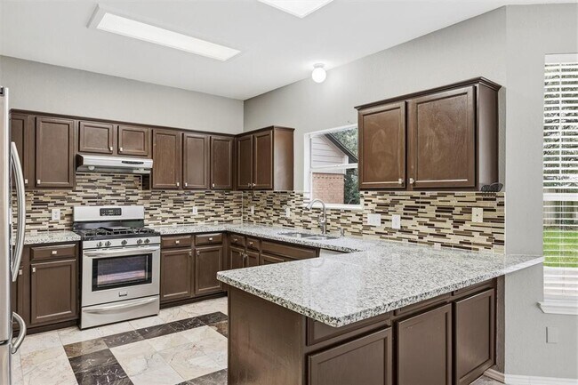 Building Photo - 2813 Cortez Dr
