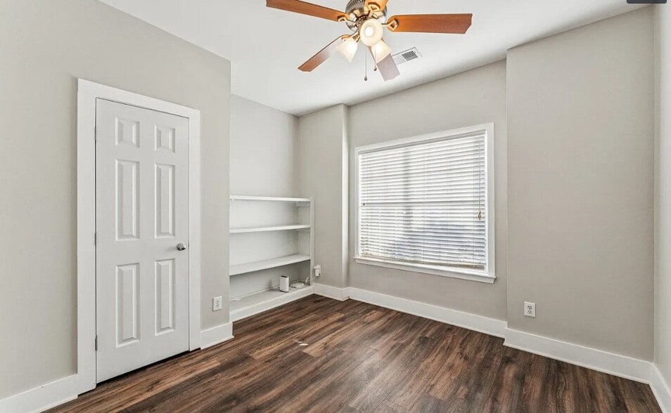 Building Photo - 2012 Ansley Dr