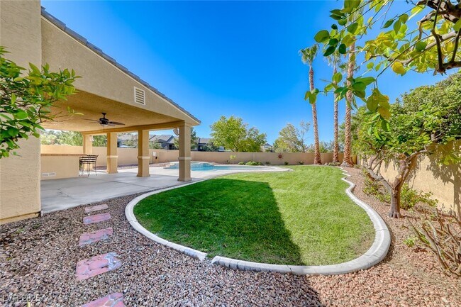 Building Photo - 1002 Prestige Meadows Pl