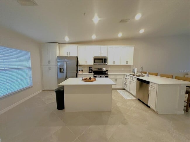Building Photo - 14231 Heritage Landing Blvd