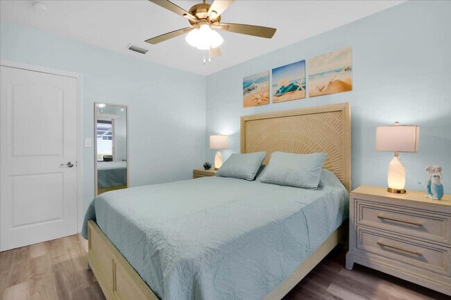 Building Photo - 115 Leland St SE