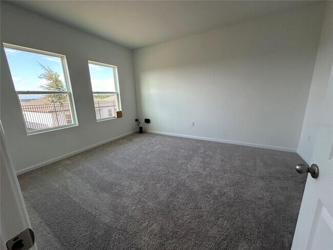 Building Photo - 882 Ballantyne Dr