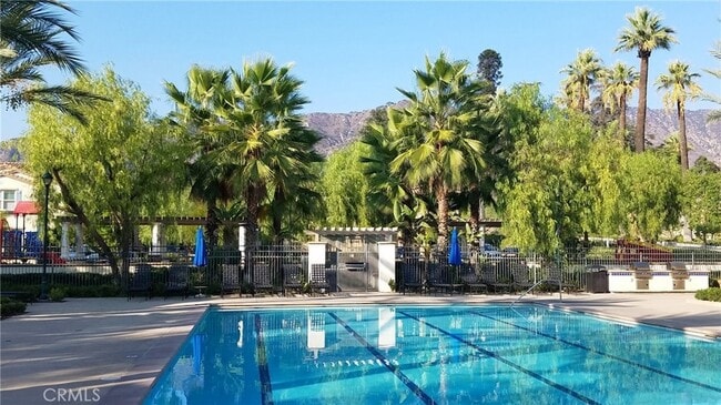 Building Photo - 908 N Acacia Ct