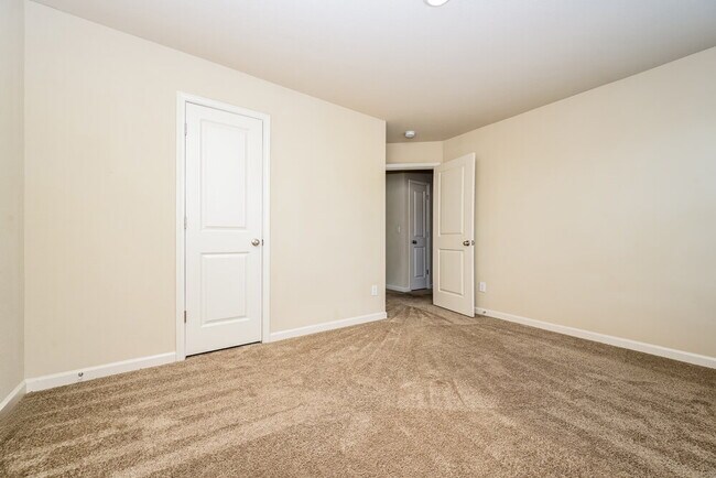 Building Photo - 532 Moline Way