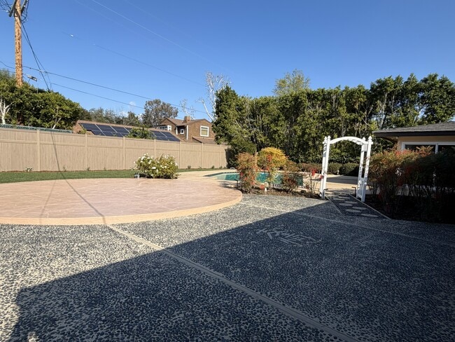 Building Photo - 17537 Margate St