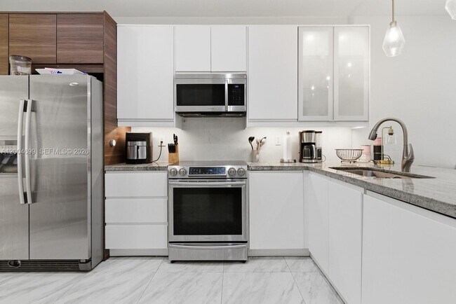 Building Photo - 15282 SW 89th Terrace