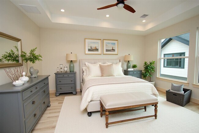 Building Photo - 6312 Illinois St