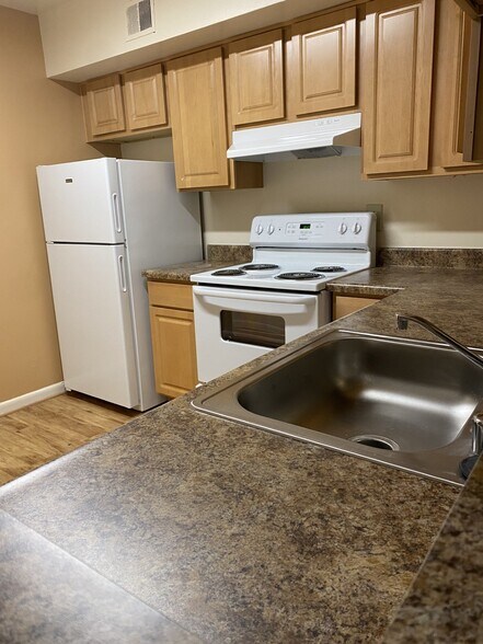 Building Photo - 3502 Commodore Joshua Barney Dr NE
