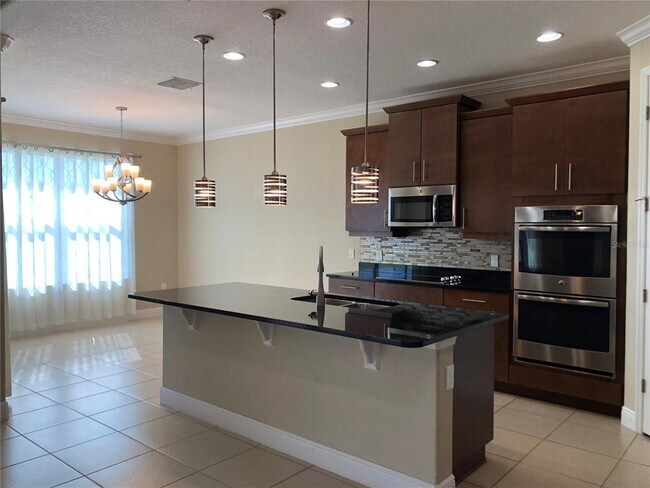 Building Photo - 3905 Redfin Pl