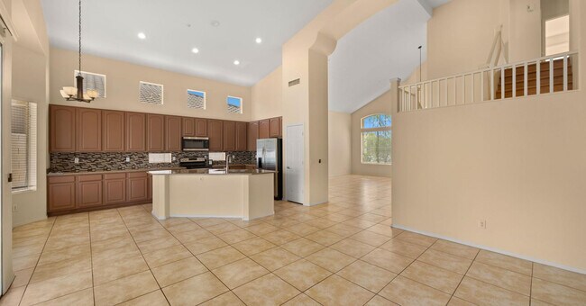 Building Photo - 7798 E Buteo Dr