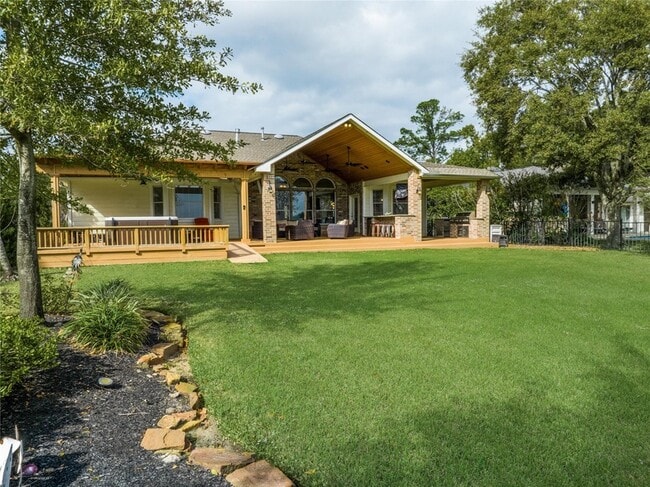 Building Photo - 9698 E Shore Dr