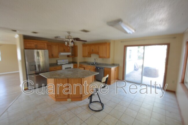 Building Photo - 541 Carey Pl